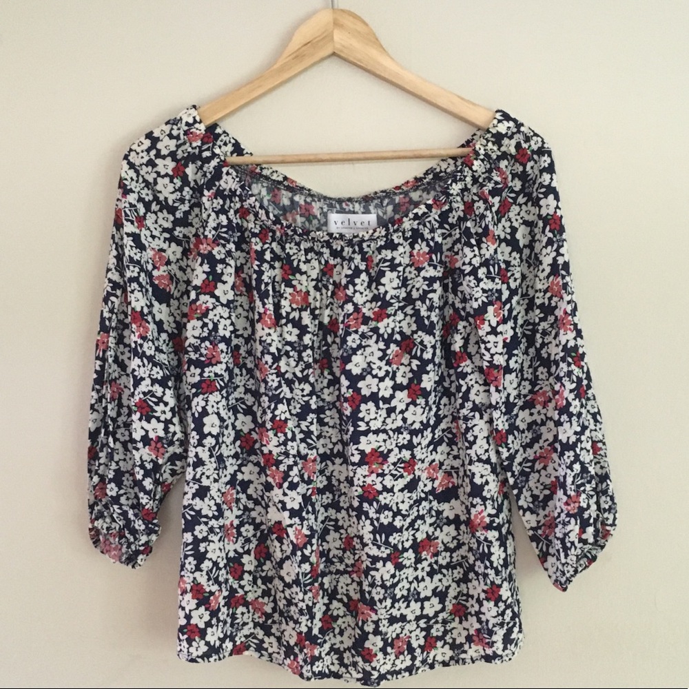 💕 Velvet by Graham & Spencer Off Shoulder Top | Resort Vacation Summer | Floral